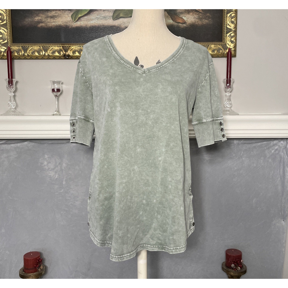 Jane and Delancey Green Mineral Wash Sage Top Shirt Small